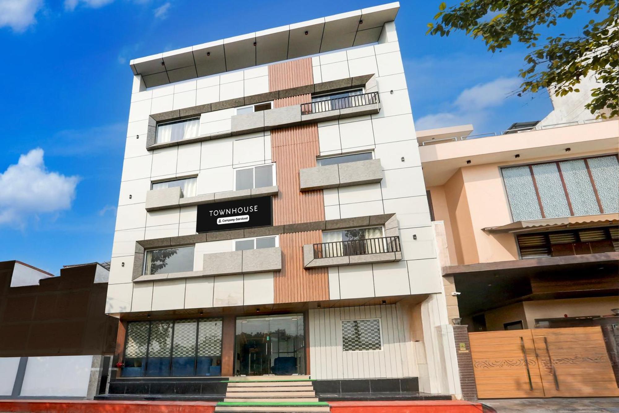 Super Townhouse Taj Nagri Phase 2 Formerly Grand Rivera Tājganj Eksteriør bilde